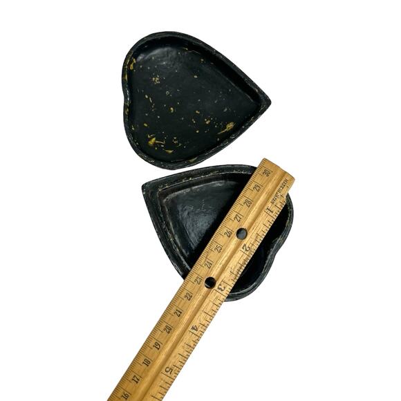 Vintage India paper Mâché trinket heart shape box Bird Tree hand painted signed - Picture 11 of 15